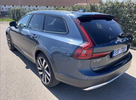 Volvo - V90