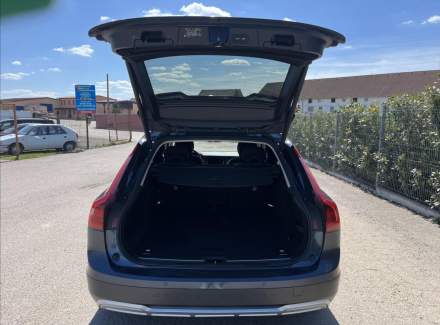 Volvo - V90