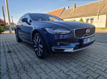 Volvo - V90