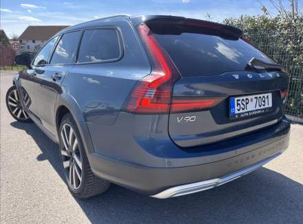 Volvo - V90