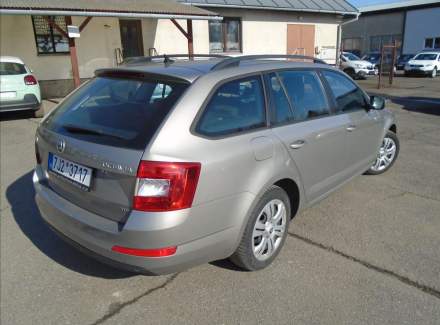 Škoda - Octavia