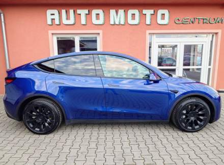 Tesla - Model Y