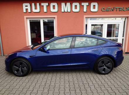 Tesla - Model 3