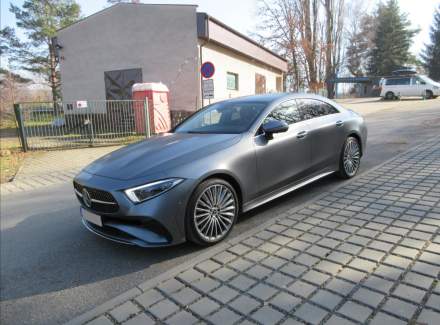 Mercedes-Benz - CLS