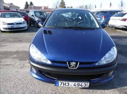 Peugeot - 206