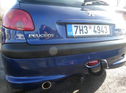 Peugeot - 206