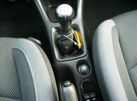 Peugeot - 206