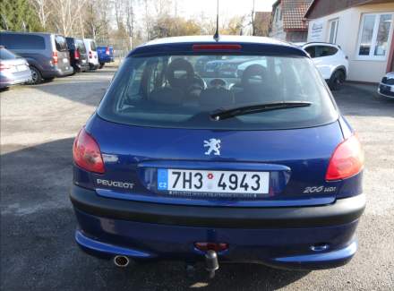 Peugeot - 206