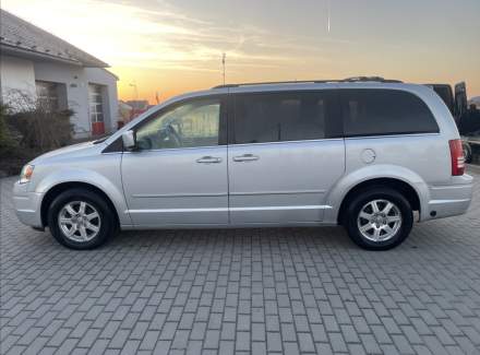 Chrysler - Town & Country