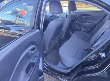 Kia - Rio