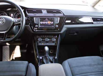 Volkswagen - Touran