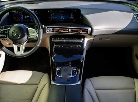 Mercedes-Benz - EQC