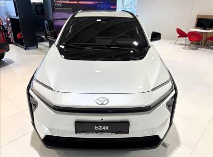 Toyota - bZ4X