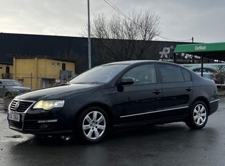 Volkswagen - Passat