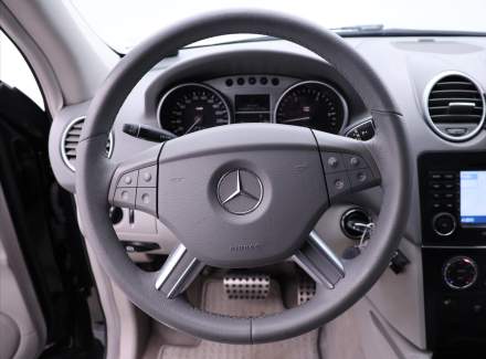 Mercedes-Benz - M-class