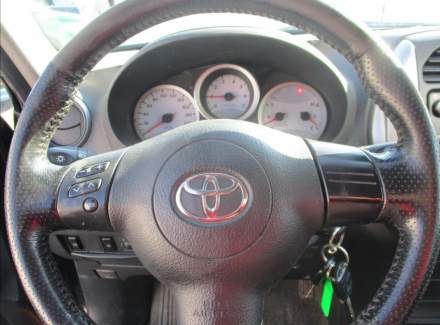 Toyota - RAV 4