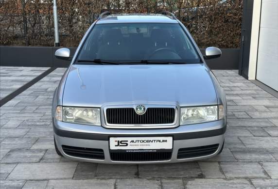 Škoda - Octavia