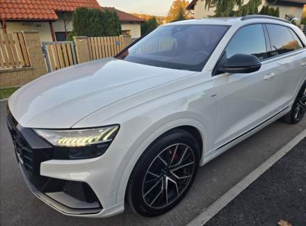 Audi - Q8