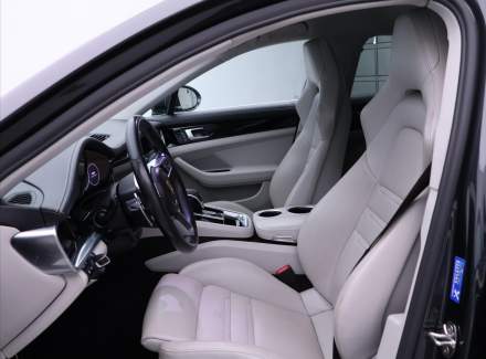 Porsche - Panamera