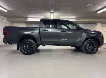 Toyota - Hilux