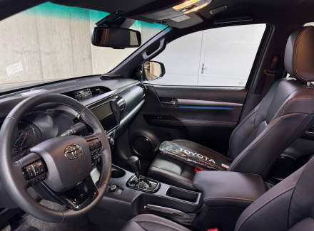 Toyota - Hilux