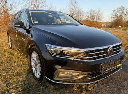 Volkswagen - Passat