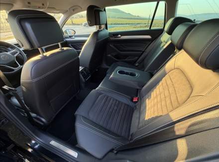 Volkswagen - Passat