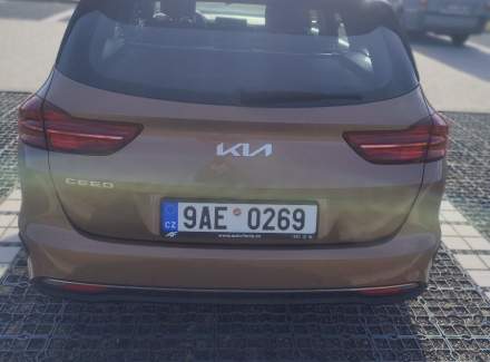 Kia - Cee'd