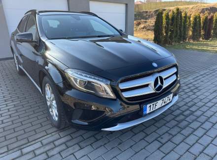 Mercedes-Benz - GLA