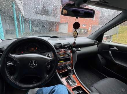 Mercedes-Benz - C-class