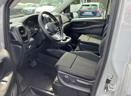 Mercedes-Benz - Vito