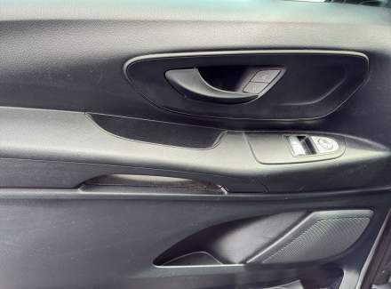 Mercedes-Benz - Vito