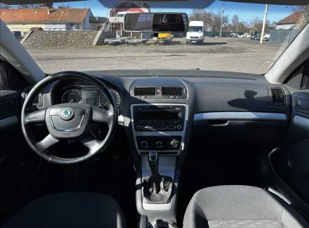 Škoda - Octavia