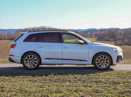 Audi - Q7