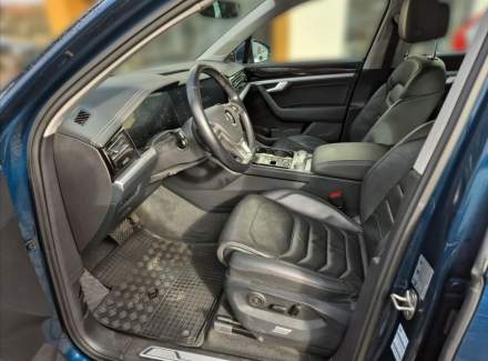 Volkswagen - Touareg