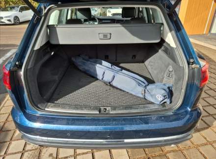 Volkswagen - Touareg