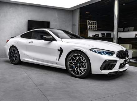 BMW - M8