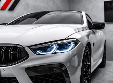 BMW - M8