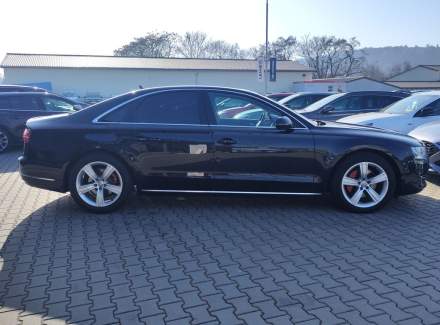 Audi - A8