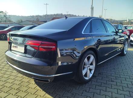 Audi - A8