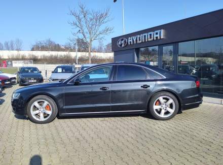 Audi - A8