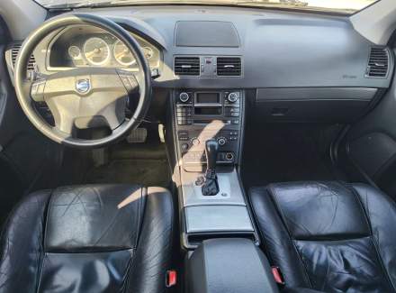 Volvo - XC90