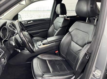 Mercedes-Benz - M-class