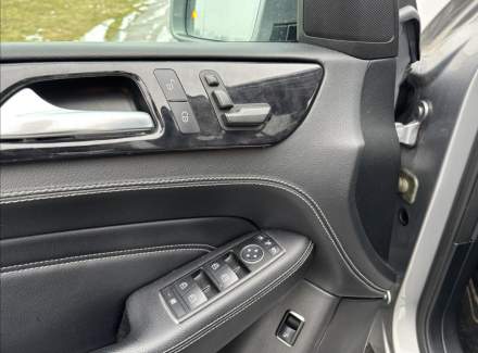 Mercedes-Benz - M-class