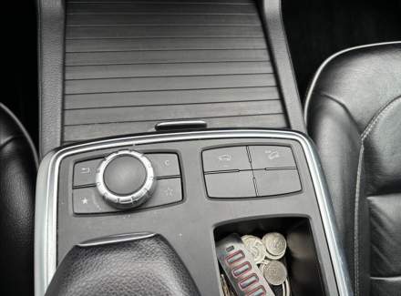 Mercedes-Benz - M-class