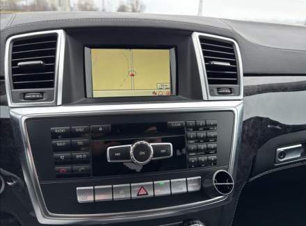 Mercedes-Benz - M-class