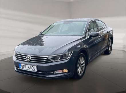 Volkswagen - Passat