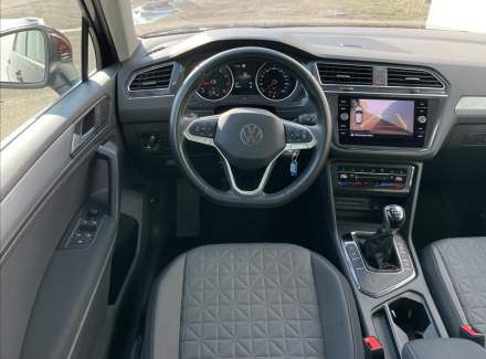 Volkswagen - Tiguan
