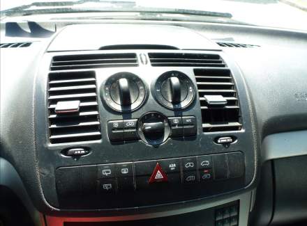 Mercedes-Benz - Viano