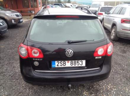 Volkswagen - Passat